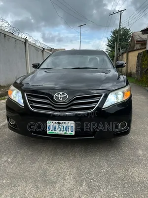 Toyota Camry SE V6 4dr Sedan (3.5L 6cyl 6A) 2011 Matt Black
