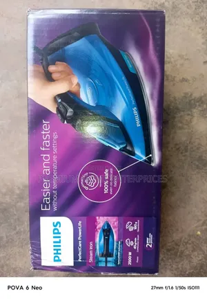 Philips GC3920/26 Steam Iron. 2500 Watts. 2 Years Warranty
