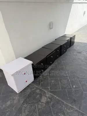 Side Drawer