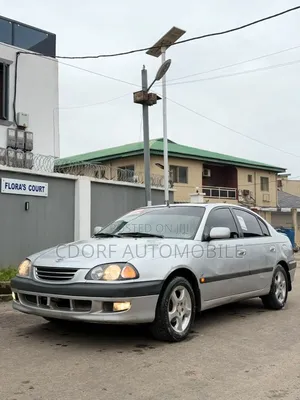 Toyota Avensis 2003 Silver