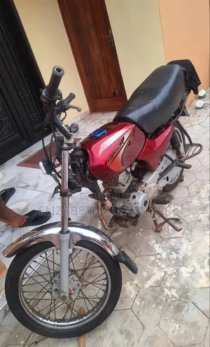 Bajaj Boxer 2019 Red