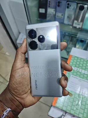 Realme GT 6 512 GB Gold