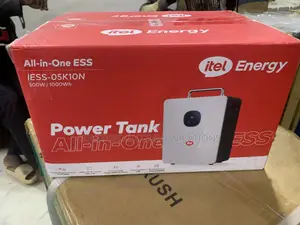 Itel 1000Wh Rechargeable Solar Generator for Home Backup