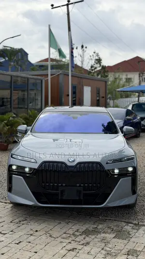 BMW 760 2024 Gray
