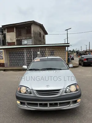 Toyota Avensis 2.0 Sedan Automatic 2003 Silver