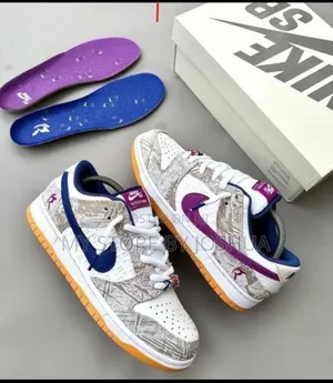 Nike Sneakers
