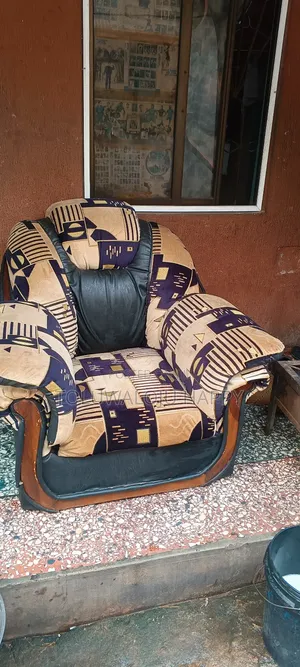 7 Seater Parlor Chair