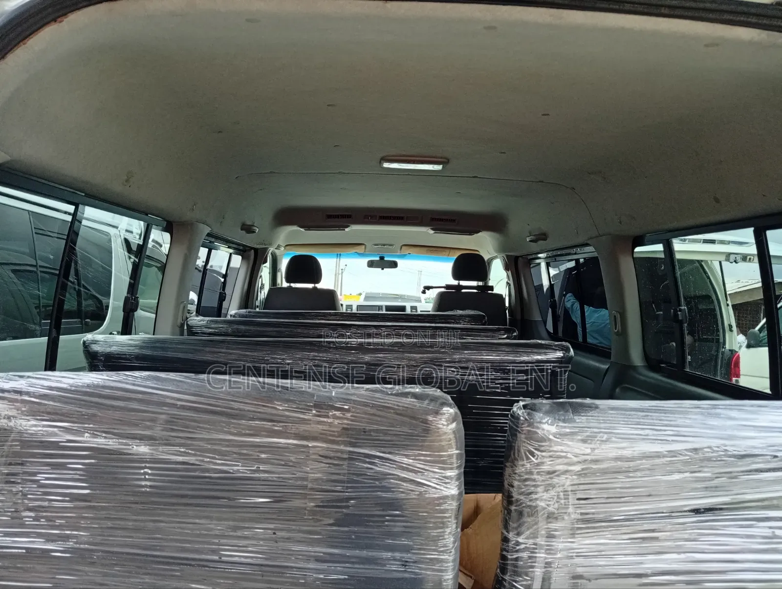 Toyota HiAce 2012 White