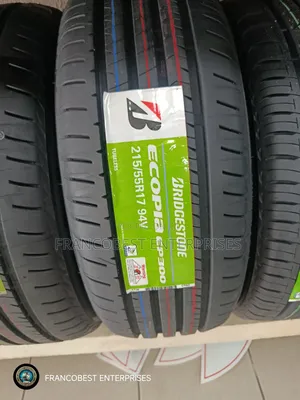 215/55r17 Bridgestone Tyre