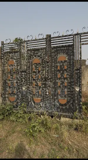 Fairly Used Gate