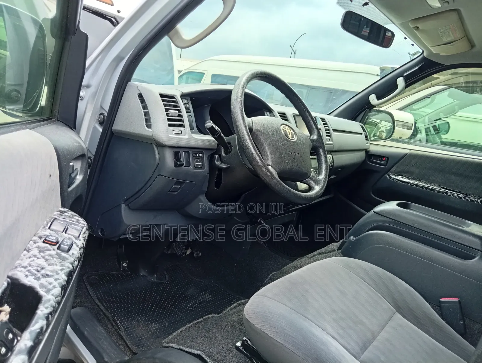 Toyota HiAce 2012 Grey