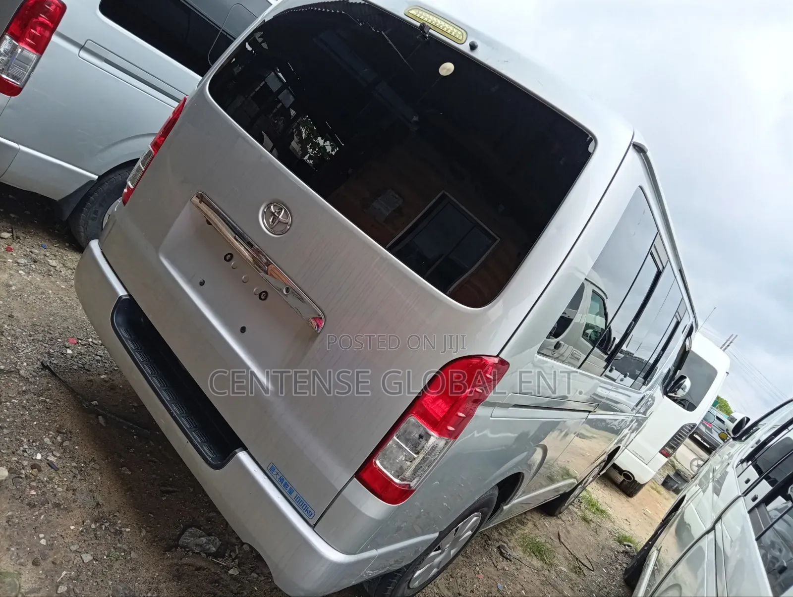 Toyota HiAce 2012 Grey