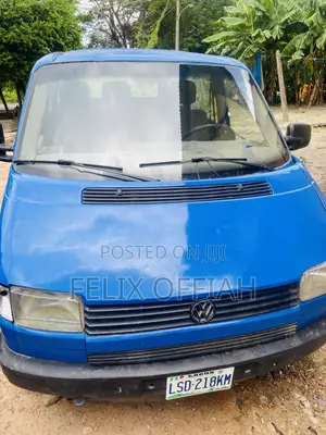 Volkswagen Transporter 2005 Blue