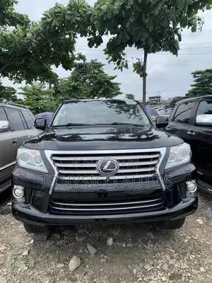 Lexus LX 570 (5 seats) AWD 2016 Black