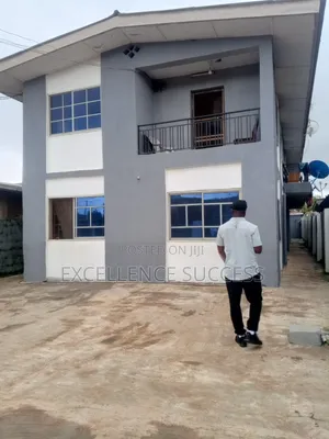 3bdrm Block of Flats in Abaranje Ikotun for sale