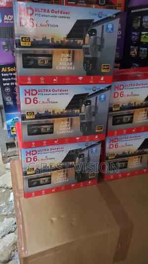 V380 Dual Lens Camera With Solar Panels.