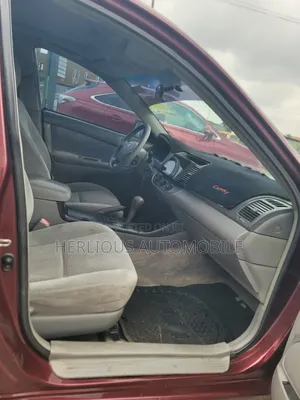 Toyota Camry 2005 Red