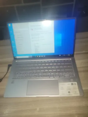 Laptop Asus Zenbook 14 32GB Intel Core i7 SSD 256GB
