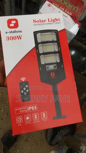 E-Stallons 300W Solar Street Light With Remote – IP65 Waterproof