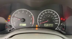 Toyota Corolla LE 4dr Sedan (1.8L 4cyl 4A) 2010 Gold