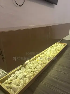 Brand New 6ft HDF High Glossy Beige Console With Stones and Light