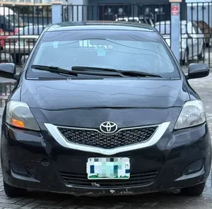 Toyota Yaris 2005 Black