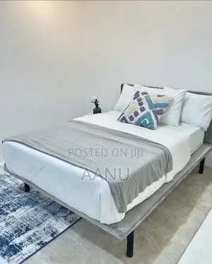 Affordable 4x6 Headboard + Bedbase