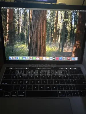 Laptop Apple MacBook Pro 2019 16GB Intel Core i7 SSD 256GB