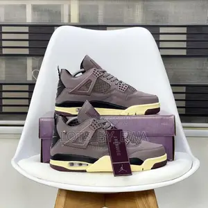 Stylish Men’s Sneakers