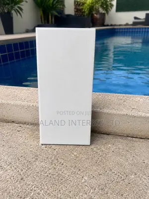 White Ceramic Swimming Pool Tiles (4x8)