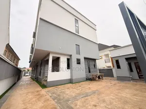 Furnished 4bdrm Townhouse/Terrace in Apo Resettlement for sale