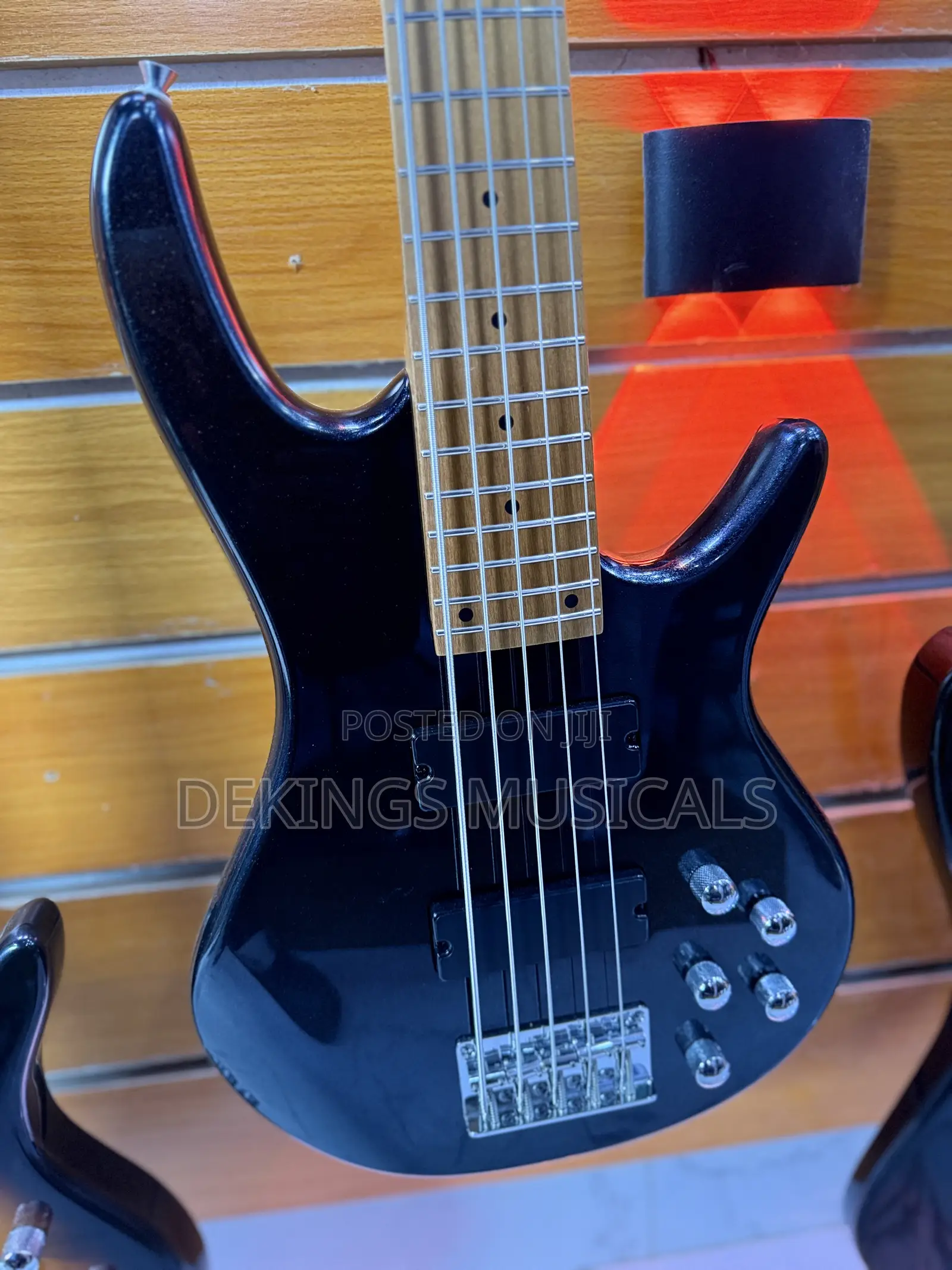 Professional Deviser Active Bass 5 Strings Guitar
