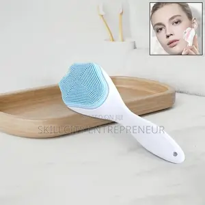 Manual Silicone Facial Cleansing Brush.