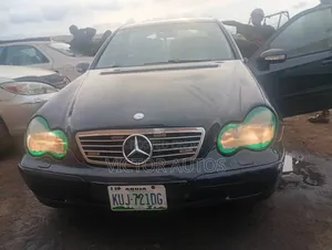Mercedes-Benz E200 1999 Blue