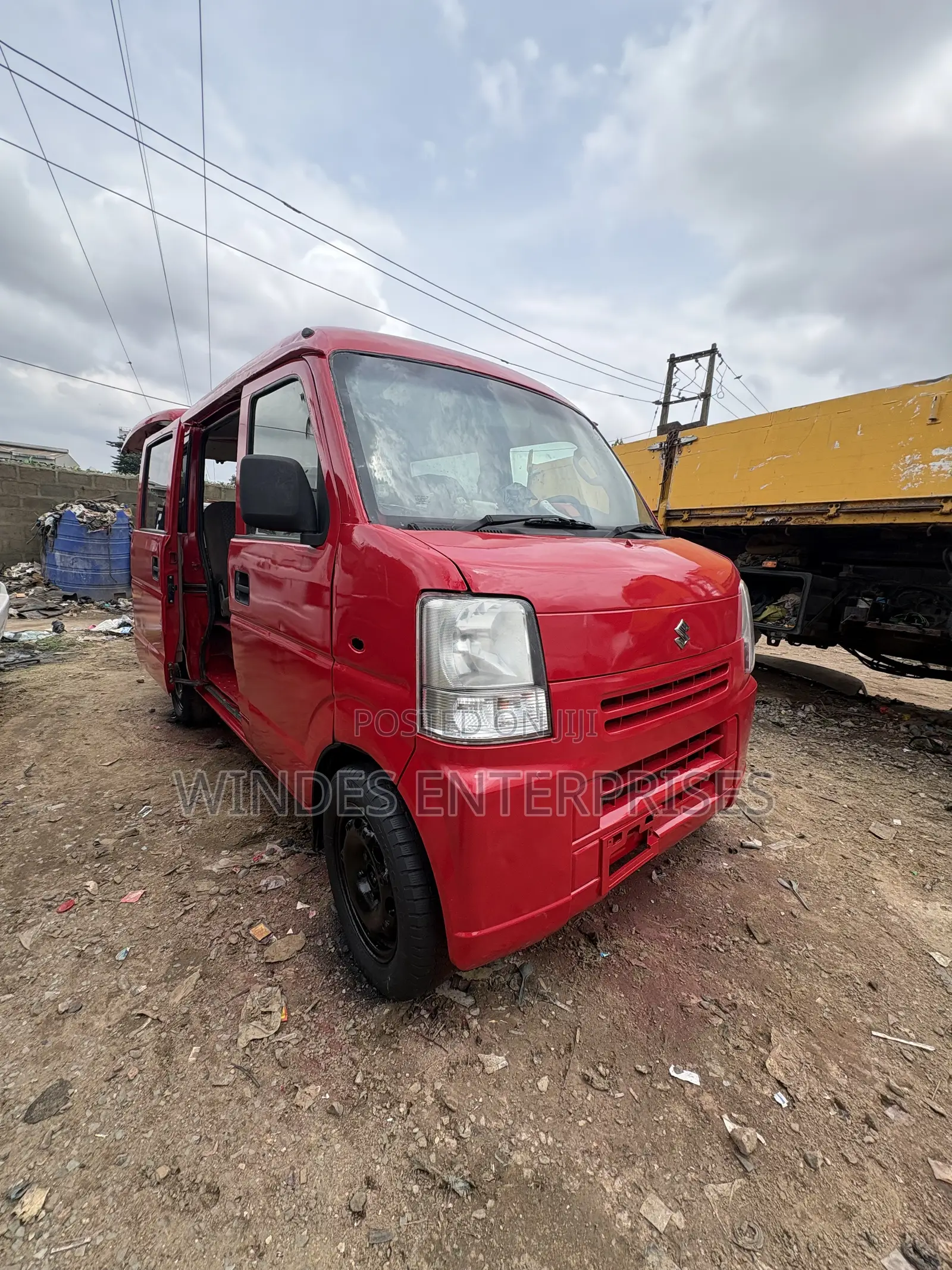 Suzuki Every 2012 Red