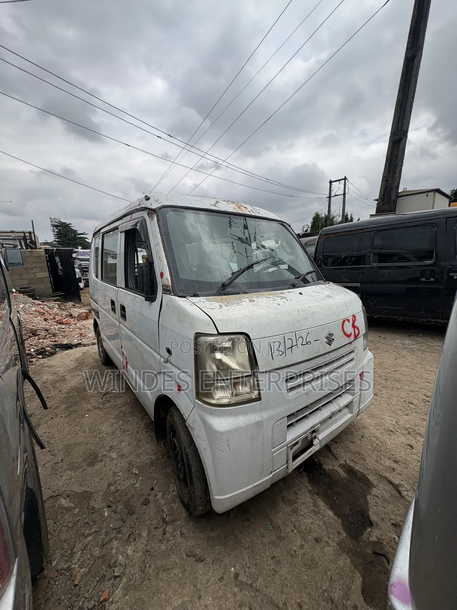 Suzuki Every 2012 White