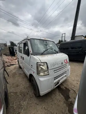 Suzuki Every 2012 White