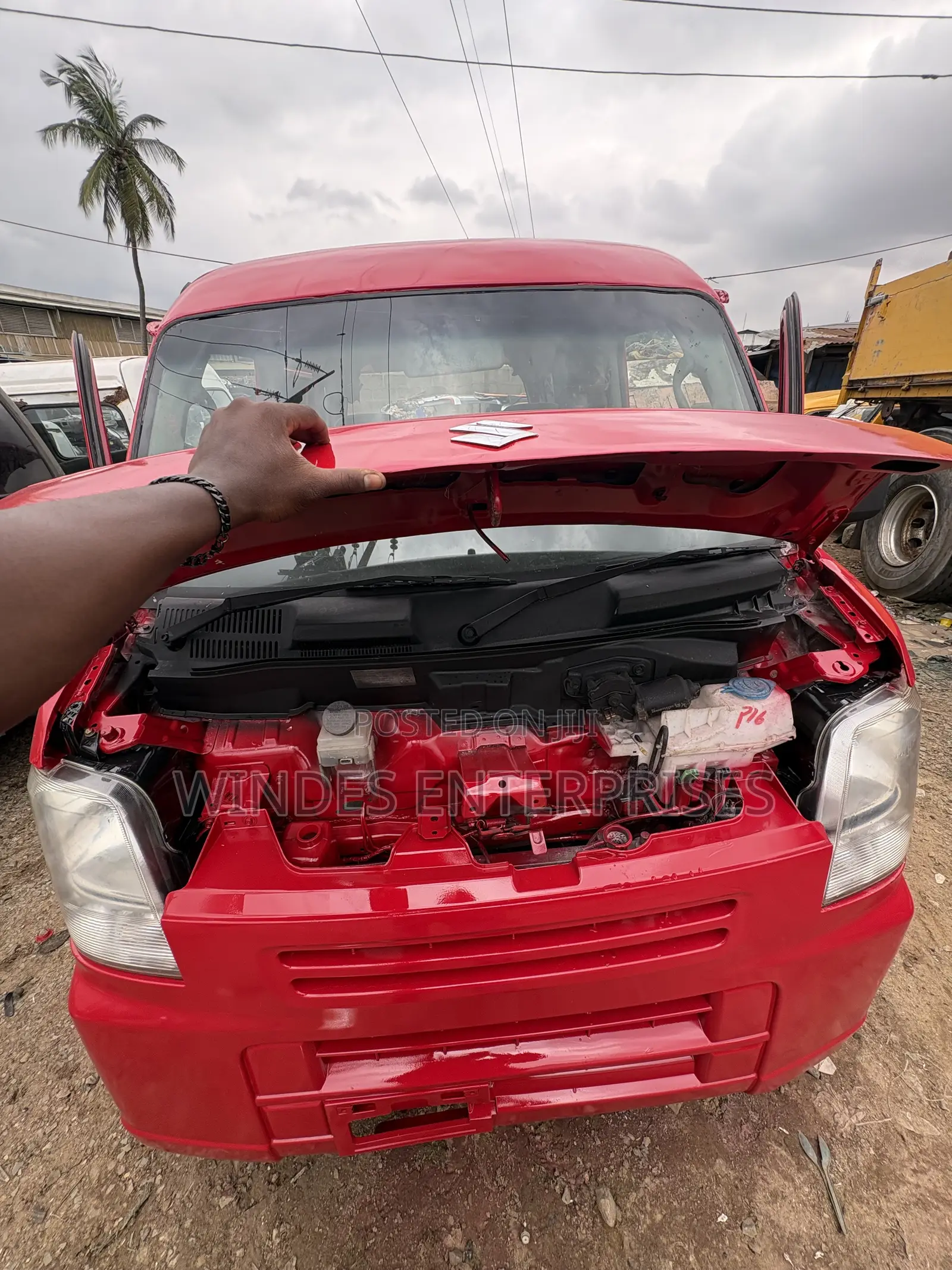 Suzuki Every 2012 Red