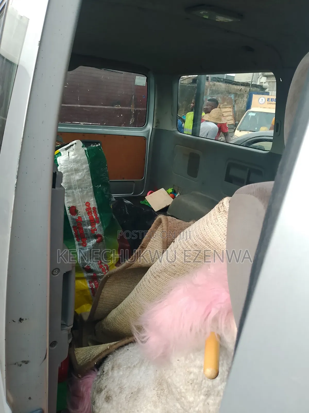 Toyota HiAce 2012 White