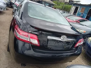 Toyota Camry XLE V6 4dr Sedan (3.5L 6cyl 6A) 2011 Black