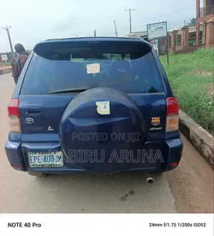 Toyota RAV4 Automatic 2003 Blue