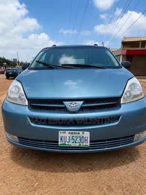 Toyota Sienna 2005 Green