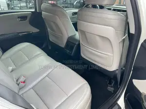 Toyota Avalon Limited 4dr Sedan (3.5L 6cyl 6A) 2014 White