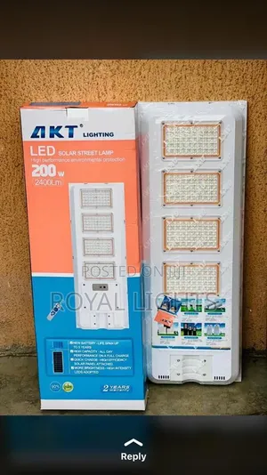 200 Watts Akt Solar Street Light