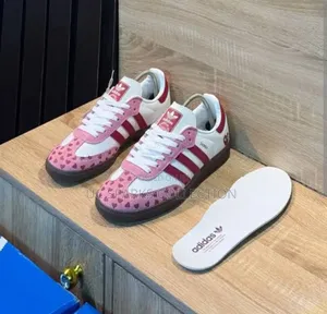 Original Adidas Sneakers