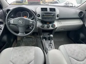 Toyota RAV4 2012 Silver