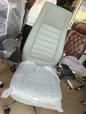 Luxury Executive Office Chair, Swivel and Reclining With Adjustable Ar