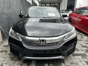 Honda Accord Touring 4dr Sedan FWD (3.5L 6cyl 6A) 2016 Black