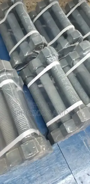 One and Half Inch Stud Bolt Galvanized Coated