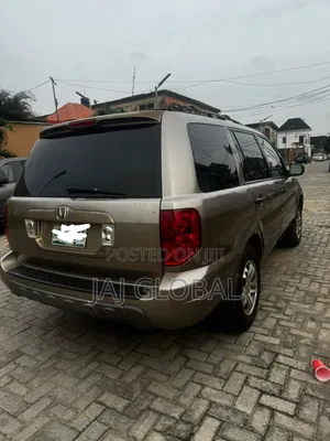 Honda Pilot 2004 Gold